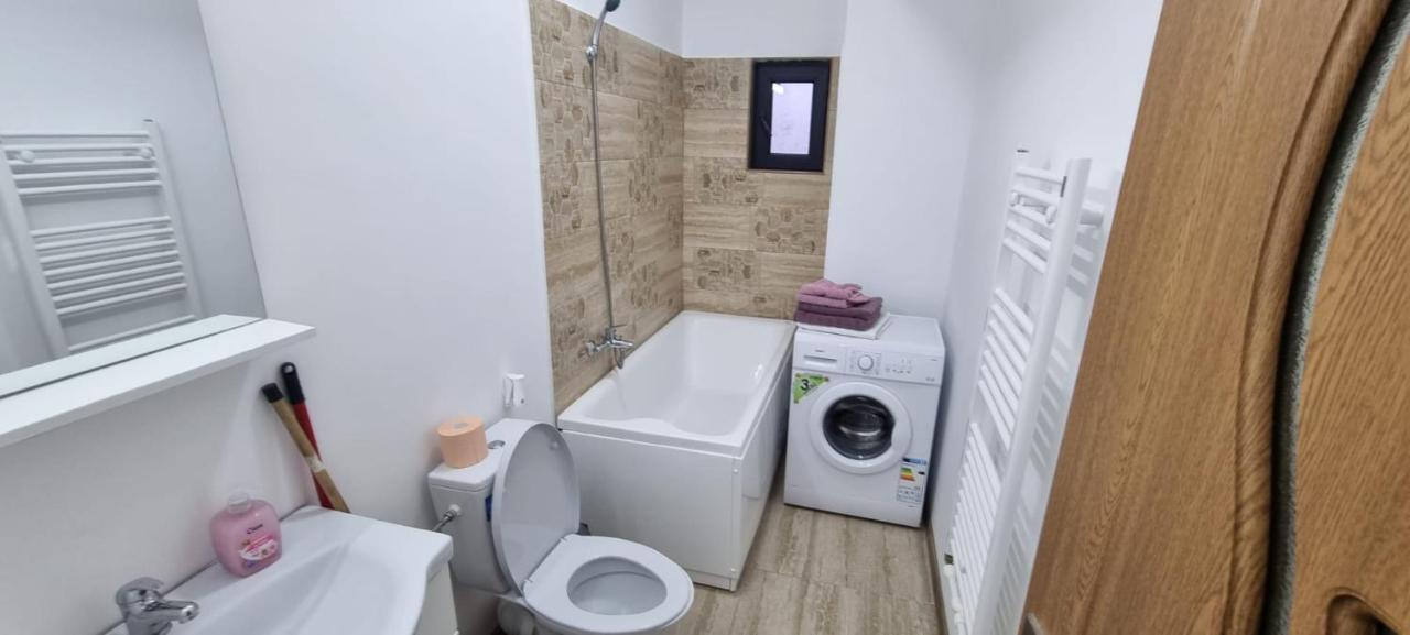 Apartmán Jolie Art Brăila Exteriér fotografie